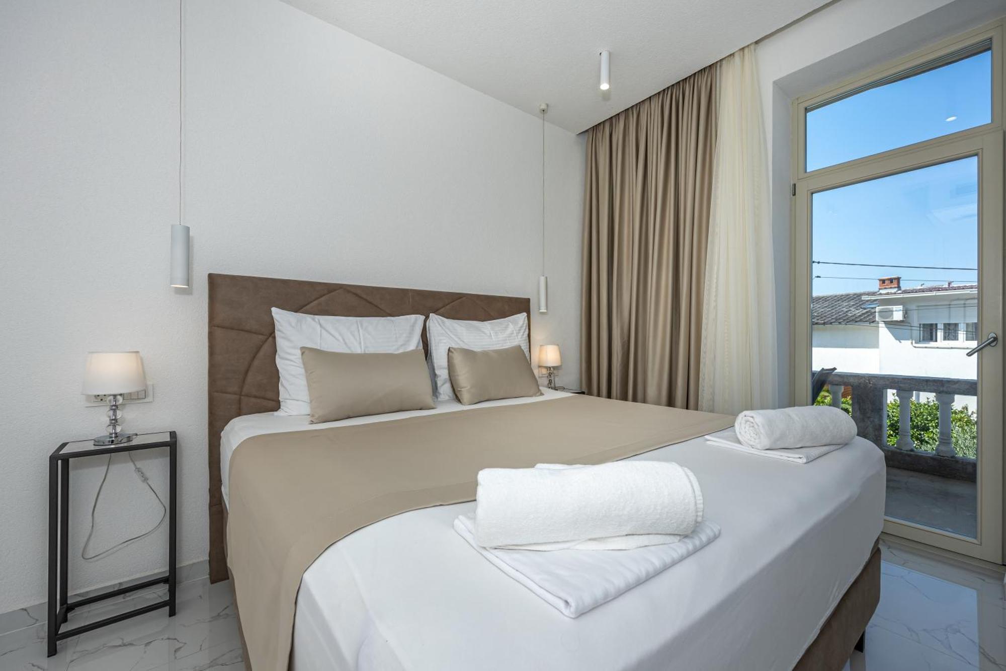 Villa Vita Luxury Apartments Crikvenica Bagian luar foto